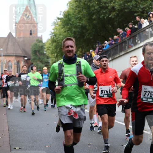 05.10.2025 - 20. swb-Marathon Bremen Michael Strokosch http://msf.ph/oto/9223048 05.10.2025 13:03:52 Laufen 36, 4175, 211, 8741, 7752 meine-sportfotos.de
