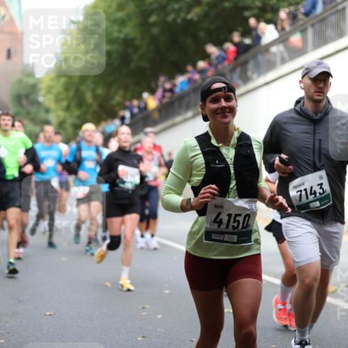 05.10.2025 - 20. swb-Marathon Bremen Michael Strokosch http://msf.ph/oto/9223053 05.10.2025 13:03:54 Laufen 4150, 08358, 7143 meine-sportfotos.de