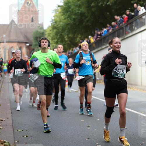 05.10.2025 - 20. swb-Marathon Bremen Michael Strokosch http://msf.ph/oto/9223057 05.10.2025 13:03:55 Laufen 362, 5392, 2415, 20, 1572 meine-sportfotos.de