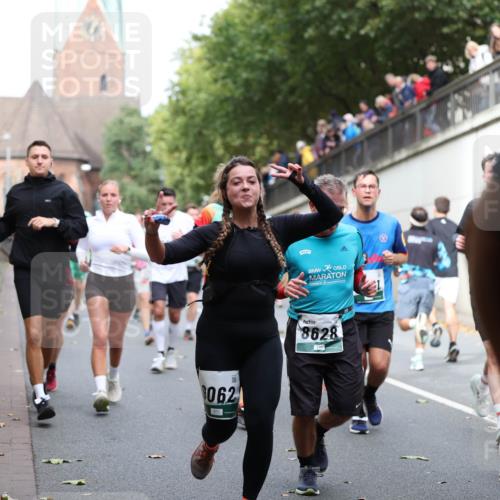 05.10.2025 - 20. swb-Marathon Bremen Michael Strokosch http://msf.ph/oto/9223082 05.10.2025 13:04:03 Laufen 062, 70, 3, 8628 meine-sportfotos.de