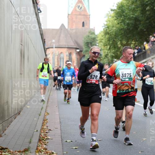 05.10.2025 - 20. swb-Marathon Bremen Michael Strokosch http://msf.ph/oto/9223125 05.10.2025 13:04:15 Laufen 1127, 7517, 526, 20, 3875, 4336, 5522, 2026 meine-sportfotos.de