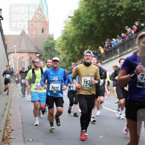 05.10.2025 - 20. swb-Marathon Bremen Michael Strokosch http://msf.ph/oto/9223136 05.10.2025 13:04:18 Laufen 1127, 75, 17, 783, 9, 7391 meine-sportfotos.de