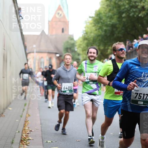 05.10.2025 - 20. swb-Marathon Bremen Michael Strokosch http://msf.ph/oto/9223143 05.10.2025 13:04:20 Laufen 6499, 46, 1868, 7517 meine-sportfotos.de