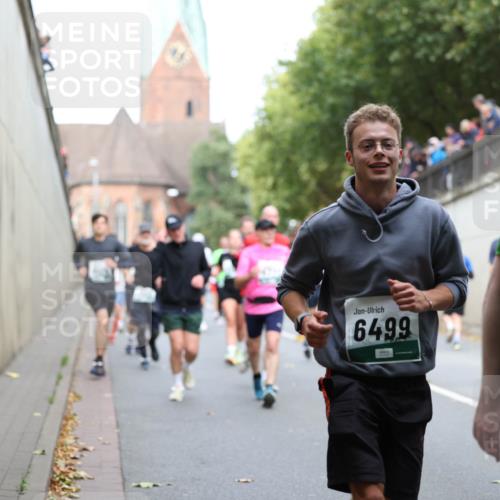 05.10.2025 - 20. swb-Marathon Bremen Michael Strokosch http://msf.ph/oto/9223150 05.10.2025 13:04:21 Laufen 6499, 409 meine-sportfotos.de