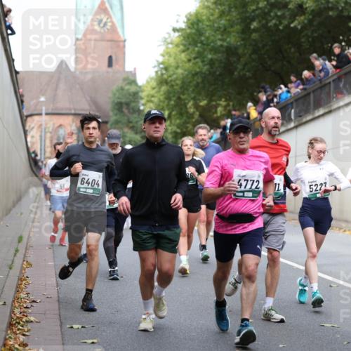 05.10.2025 - 20. swb-Marathon Bremen Michael Strokosch http://msf.ph/oto/9223157 05.10.2025 13:04:24 Laufen 6404, 4772, 11, 5227 meine-sportfotos.de