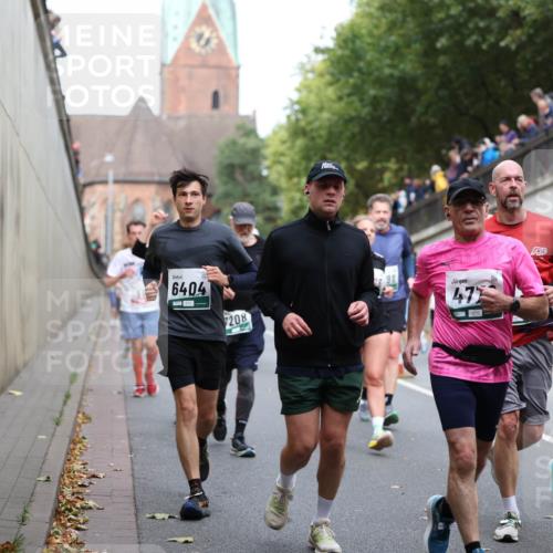 05.10.2025 - 20. swb-Marathon Bremen Michael Strokosch http://msf.ph/oto/9223158 05.10.2025 13:04:24 Laufen 6404, 7208, 47 meine-sportfotos.de