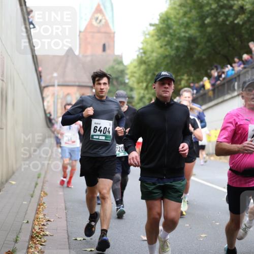 05.10.2025 - 20. swb-Marathon Bremen Michael Strokosch http://msf.ph/oto/9223159 05.10.2025 13:04:24 Laufen 6404, 720, 4772, 11, 522 meine-sportfotos.de