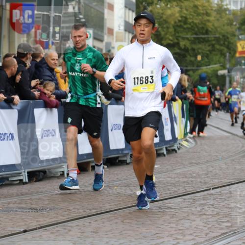 05.10.2025 - 20. swb-Marathon Bremen Strokosch-Dieckow http://msf.ph/oto/9223171 05.10.2025 10:43:55 Ziel 9170, 9865, 11256, 11683 meine-sportfotos.de