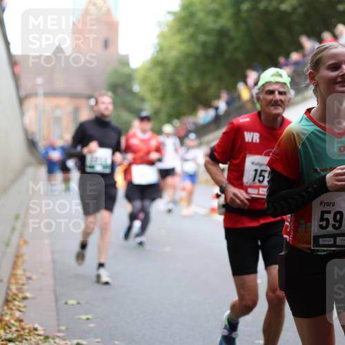 05.10.2025 - 20. swb-Marathon Bremen Michael Strokosch http://msf.ph/oto/9223175 05.10.2025 13:04:43 Laufen 15, 20, 5930, 05524 meine-sportfotos.de