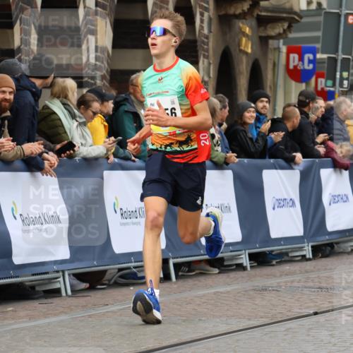 05.10.2025 - 20. swb-Marathon Bremen Strokosch-Dieckow http://msf.ph/oto/9223206 05.10.2025 10:44:00 Ziel 9614, 9865, 9919, 10351, 10652, 10780, 11256, 11316, 11503 meine-sportfotos.de