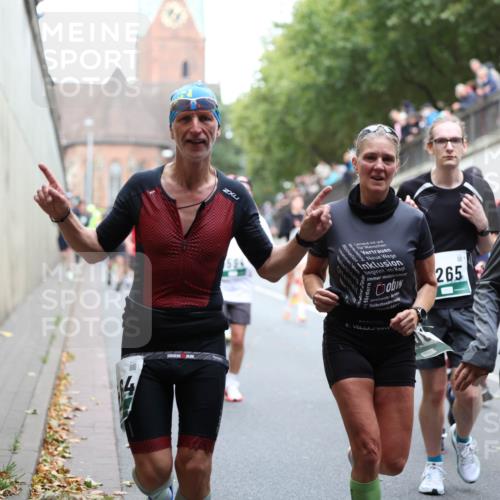 05.10.2025 - 20. swb-Marathon Bremen Michael Strokosch http://msf.ph/oto/9223219 05.10.2025 13:05:14 Laufen 265, 9154 meine-sportfotos.de