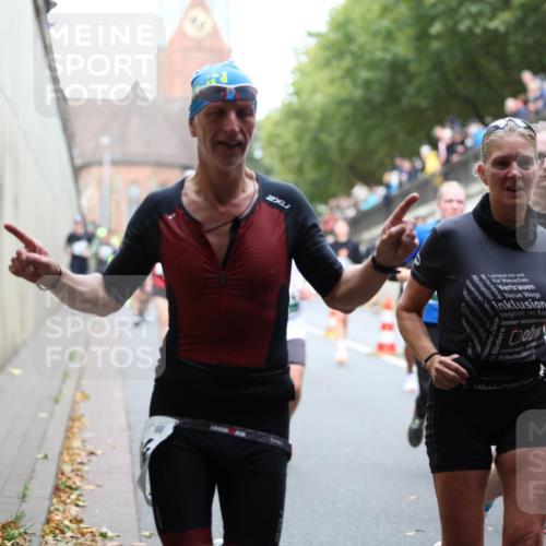 05.10.2025 - 20. swb-Marathon Bremen Michael Strokosch http://msf.ph/oto/9223220 05.10.2025 13:05:15 Laufen  meine-sportfotos.de
