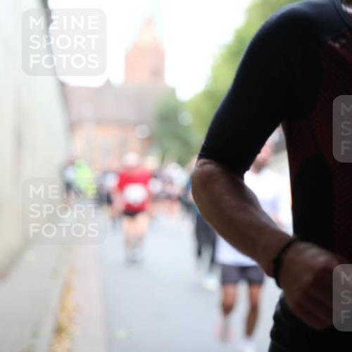 05.10.2025 - 20. swb-Marathon Bremen Michael Strokosch http://msf.ph/oto/9223224 05.10.2025 13:05:15 Laufen  meine-sportfotos.de