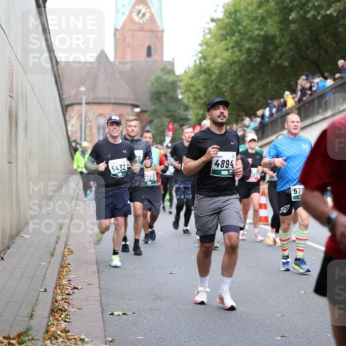 05.10.2025 - 20. swb-Marathon Bremen Michael Strokosch http://msf.ph/oto/9223234 05.10.2025 13:05:20 Laufen 5432, 723, 4894, 085, 57, 81 meine-sportfotos.de