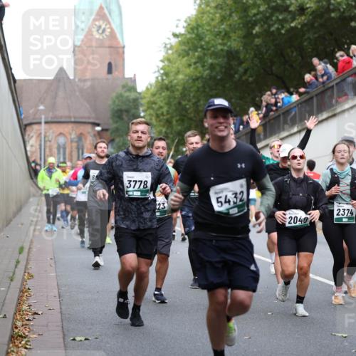05.10.2025 - 20. swb-Marathon Bremen Michael Strokosch http://msf.ph/oto/9223239 05.10.2025 13:05:22 Laufen 8, 3778, 5432, 2040, 2374, 48 meine-sportfotos.de