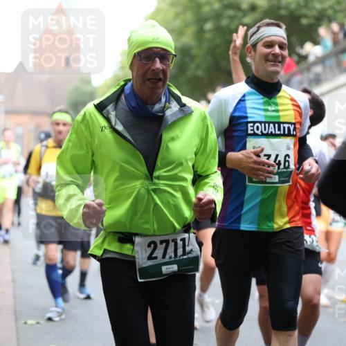 05.10.2025 - 20. swb-Marathon Bremen Michael Strokosch http://msf.ph/oto/9223251 05.10.2025 13:05:30 Laufen 2711, 46 meine-sportfotos.de