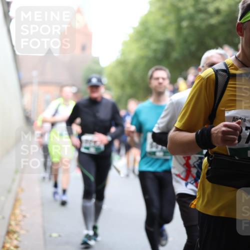 05.10.2025 - 20. swb-Marathon Bremen Michael Strokosch http://msf.ph/oto/9223256 05.10.2025 13:05:32 Laufen 8782 meine-sportfotos.de