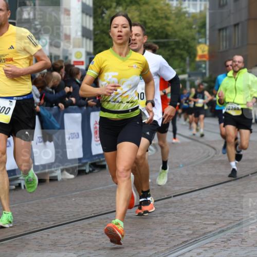 05.10.2025 - 20. swb-Marathon Bremen Strokosch-Dieckow http://msf.ph/oto/9223814 05.10.2025 10:45:40 Ziel 28, 8000, 9200, 9222, 9709, 9960, 10053, 10350, 10639, 10792, 10823, 11678, 11745 meine-sportfotos.de