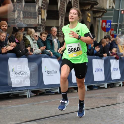 05.10.2025 - 20. swb-Marathon Bremen Strokosch-Dieckow http://msf.ph/oto/9223827 05.10.2025 10:45:50 Ziel 9285, 9960, 10350, 10773, 10823, 11617 meine-sportfotos.de