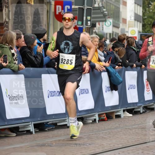 05.10.2025 - 20. swb-Marathon Bremen Strokosch-Dieckow http://msf.ph/oto/9223828 05.10.2025 10:45:52 Ziel 9285, 9397, 9876, 10090, 10773, 11617 meine-sportfotos.de