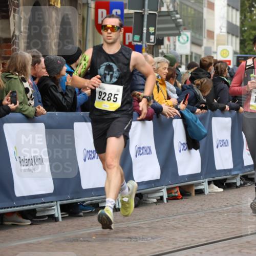 05.10.2025 - 20. swb-Marathon Bremen Strokosch-Dieckow http://msf.ph/oto/9223829 05.10.2025 10:45:52 Ziel 9285, 9397, 9876, 10090, 10773, 11617 meine-sportfotos.de