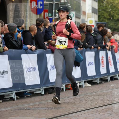05.10.2025 - 20. swb-Marathon Bremen Strokosch-Dieckow http://msf.ph/oto/9223830 05.10.2025 10:45:53 Ziel 9285, 9397, 9876, 10090, 10773, 11617 meine-sportfotos.de