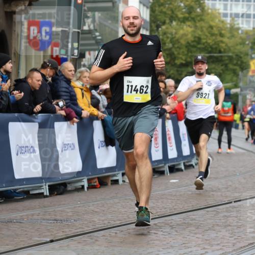 05.10.2025 - 20. swb-Marathon Bremen Strokosch-Dieckow http://msf.ph/oto/9223871 05.10.2025 10:46:20 Ziel 9400, 9921, 11462 meine-sportfotos.de