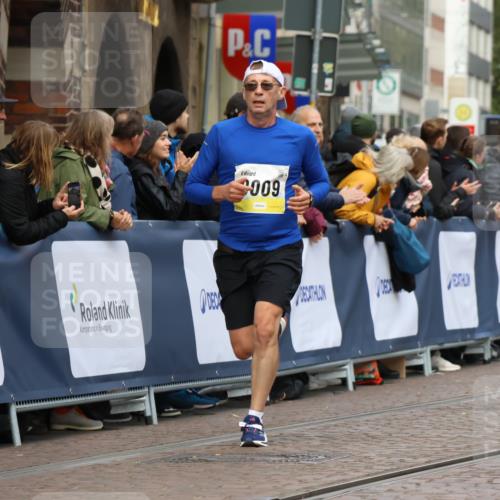 05.10.2025 - 20. swb-Marathon Bremen Strokosch-Dieckow http://msf.ph/oto/9223882 05.10.2025 10:46:33 Ziel 9009, 9207, 9366, 9961, 10268, 11268 meine-sportfotos.de