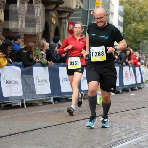 05.10.2025 - 20. swb-Marathon Bremen Strokosch-Dieckow http://msf.ph/oto/9223893 05.10.2025 10:46:39 Ziel 9366, 9961, 10268, 10277, 10411, 11268, 11327 meine-sportfotos.de