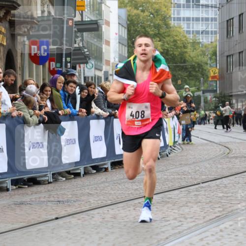 05.10.2025 - 20. swb-Marathon Bremen Strokosch-Dieckow http://msf.ph/oto/9223941 05.10.2025 12:08:44 Ziel 408 meine-sportfotos.de