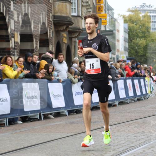 05.10.2025 - 20. swb-Marathon Bremen Strokosch-Dieckow http://msf.ph/oto/9223961 05.10.2025 12:10:40 Ziel 15 meine-sportfotos.de