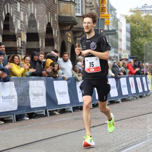 05.10.2025 - 20. swb-Marathon Bremen Strokosch-Dieckow http://msf.ph/oto/9223963 05.10.2025 12:10:40 Ziel 15 meine-sportfotos.de