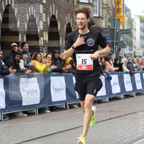 05.10.2025 - 20. swb-Marathon Bremen Strokosch-Dieckow http://msf.ph/oto/9223973 05.10.2025 12:10:40 Ziel 15 meine-sportfotos.de