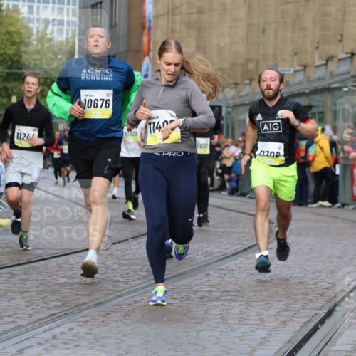 05.10.2025 - 20. swb-Marathon Bremen Strokosch-Dieckow http://msf.ph/oto/9224404 05.10.2025 10:47:41 Ziel 9377, 10062, 10073, 10382, 10601, 10676, 10947, 11244, 11330, 11409, 11708 meine-sportfotos.de