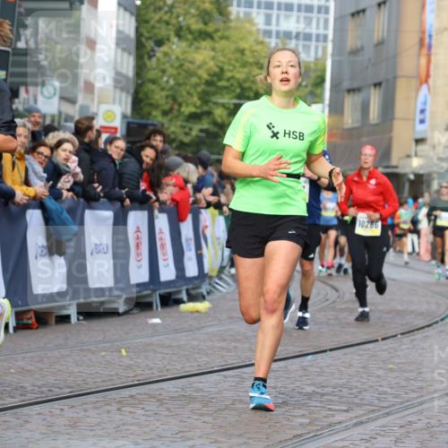 05.10.2025 - 20. swb-Marathon Bremen Strokosch-Dieckow http://msf.ph/oto/9224501 05.10.2025 10:47:54 Ziel 9240, 9929, 10089, 10266, 11187, 11628 meine-sportfotos.de