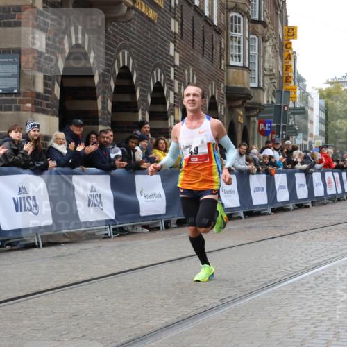 05.10.2025 - 20. swb-Marathon Bremen Strokosch-Dieckow http://msf.ph/oto/9224502 05.10.2025 12:12:25 Ziel 49 meine-sportfotos.de