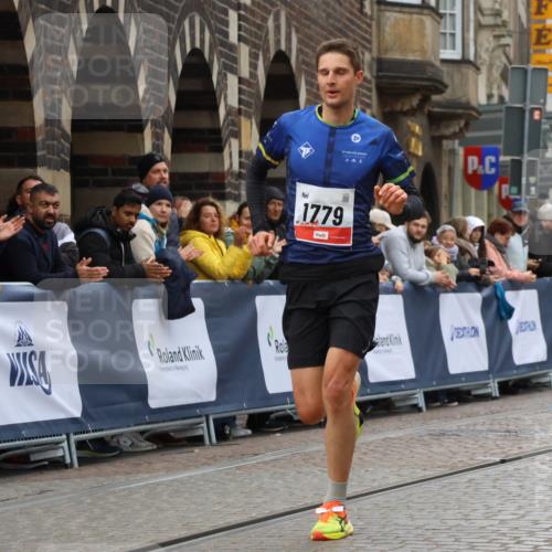05.10.2025 - 20. swb-Marathon Bremen Strokosch-Dieckow http://msf.ph/oto/9224659 05.10.2025 12:14:08 Ziel 1779 meine-sportfotos.de