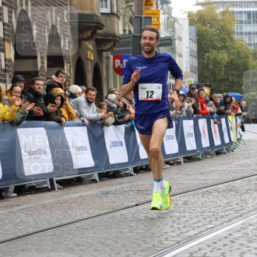 05.10.2025 - 20. swb-Marathon Bremen Strokosch-Dieckow http://msf.ph/oto/9224769 05.10.2025 12:15:38 Ziel 12 meine-sportfotos.de