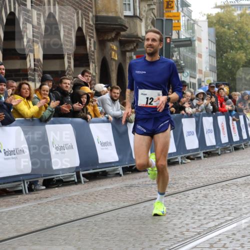 05.10.2025 - 20. swb-Marathon Bremen Strokosch-Dieckow http://msf.ph/oto/9224775 05.10.2025 12:15:38 Ziel 12 meine-sportfotos.de