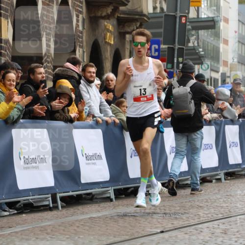 05.10.2025 - 20. swb-Marathon Bremen Strokosch-Dieckow http://msf.ph/oto/9224791 05.10.2025 12:16:01 Ziel 13 meine-sportfotos.de