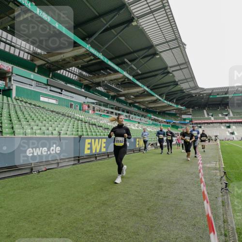 05.10.2025 - 20. swb-Marathon Bremen Michael Burmester http://msf.ph/oto/9224808 05.10.2025 10:36:30 Laufen im Stadion 7123, 7177, 7178, 7777, 7908, 8585, 9005, 9173, 9174, 9215, 9271, 9272, 9278, 9294, 9327, 9346, 9349, 9370, 9371, 9378, 9389, 9443, 9450, 9454, 9462, 9473, 9516, 9518, 9542, 9568, 9593, 9608, 9611, 9613, 9635, 9655, 9686, 9737, 9747, 9827, 9880, 9977, 9991, 10006, 10026, 10030, 10079, 10093, 10127, 10139, 10143, 10182, 10209, 10217, 10219, 10228, 10293, 10311, 10324, 10336, 10357, 10367, 10391, 10406, 10492, 10558, 10560, 10588, 10656, 10679, 10809, 10901, 9231, 9330 meine-sportfotos.de