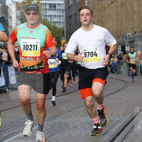 05.10.2025 - 20. swb-Marathon Bremen Strokosch-Dieckow http://msf.ph/oto/9224829 05.10.2025 10:48:26 Ziel 8787, 9223, 9298, 9385, 9437, 9478, 9665, 9704, 9810, 9958, 10109, 10131, 10177, 10211, 10685, 11005, 11357, 11505 meine-sportfotos.de