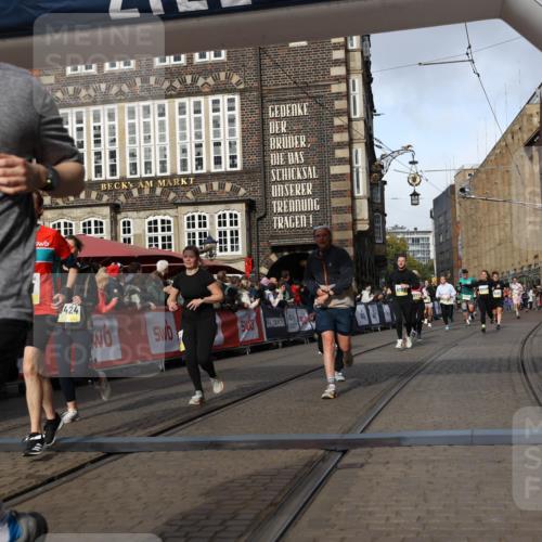 05.10.2025 - 20. swb-Marathon Bremen Yannick Fuchs http://msf.ph/oto/9224989 05.10.2025 10:56:28 Ziel 9258, 9783, 10028, 10191, 10196, 10424, 10590, 10992, 11364, 11554, 11662, 11741 meine-sportfotos.de