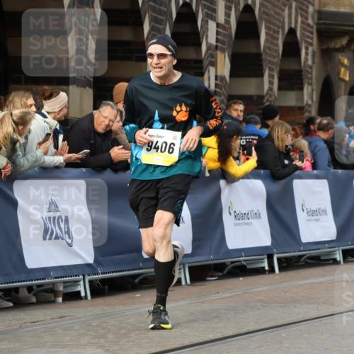 05.10.2025 - 20. swb-Marathon Bremen Strokosch-Dieckow http://msf.ph/oto/9225014 05.10.2025 10:48:36 Ziel 9385, 9406, 9478, 9729, 10303, 11096 meine-sportfotos.de