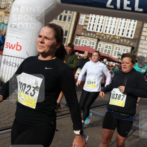05.10.2025 - 20. swb-Marathon Bremen Yannick Fuchs http://msf.ph/oto/9225147 05.10.2025 10:56:36 Ziel 9424, 9783, 9790, 9932, 10005, 10028, 10179, 10387, 10546, 10590, 10648, 11100, 11253, 11571, 11662, 11723 meine-sportfotos.de