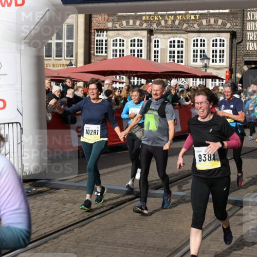 05.10.2025 - 20. swb-Marathon Bremen Yannick Fuchs http://msf.ph/oto/9225311 05.10.2025 11:00:08 Ziel 9005, 9381, 9604, 9612, 9666, 10138, 10290, 10291, 10311, 10572, 11266, 11444, 11639, 11644 meine-sportfotos.de