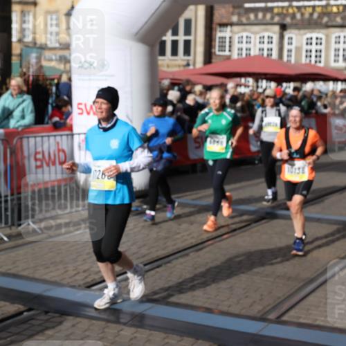 05.10.2025 - 20. swb-Marathon Bremen Yannick Fuchs http://msf.ph/oto/9225456 05.10.2025 11:00:12 Ziel 7621, 9005, 9381, 9603, 9604, 9611, 9666, 10138, 10290, 10291, 10311, 10489, 10572, 11026, 11125, 11266, 11600, 11639 meine-sportfotos.de