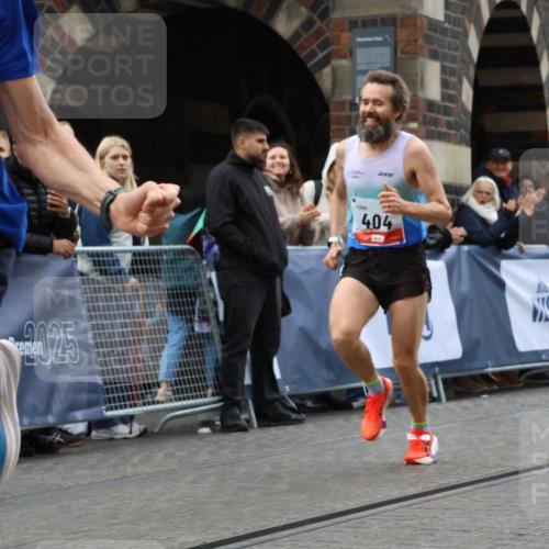 05.10.2025 - 20. swb-Marathon Bremen Strokosch-Dieckow http://msf.ph/oto/9225535 05.10.2025 12:17:52 Ziel 404 meine-sportfotos.de