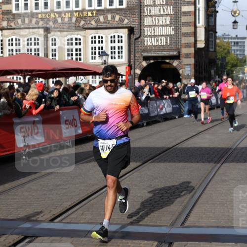 05.10.2025 - 20. swb-Marathon Bremen Yannick Fuchs http://msf.ph/oto/9225545 05.10.2025 10:56:57 Ziel 9188, 9266, 9669, 10059, 10145, 10845, 10924, 11274, 11426, 11675, 11734 meine-sportfotos.de