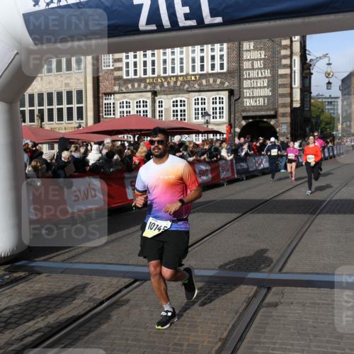 05.10.2025 - 20. swb-Marathon Bremen Yannick Fuchs http://msf.ph/oto/9225554 05.10.2025 10:56:57 Ziel 9188, 9266, 9669, 10059, 10145, 10845, 10924, 11274, 11426, 11675, 11734 meine-sportfotos.de